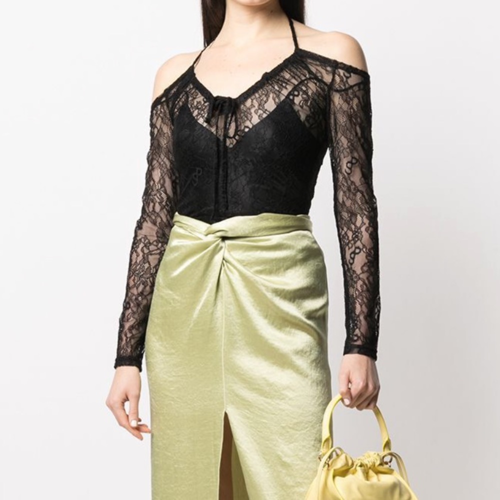 NWT SAKS POTTS black 
Lace-Trimmed V-Neck Top sz. 2 (US 6)